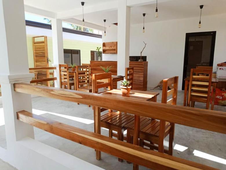 Hutch Lodging House El Nido Exterior foto