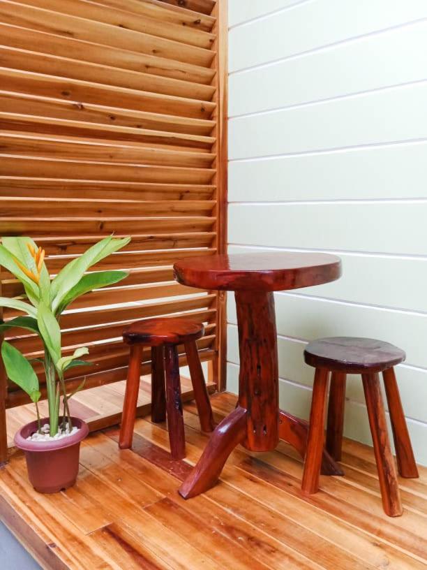 Hutch Lodging House El Nido Exterior foto