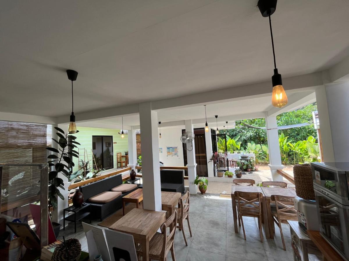 Hutch Lodging House El Nido Exterior foto