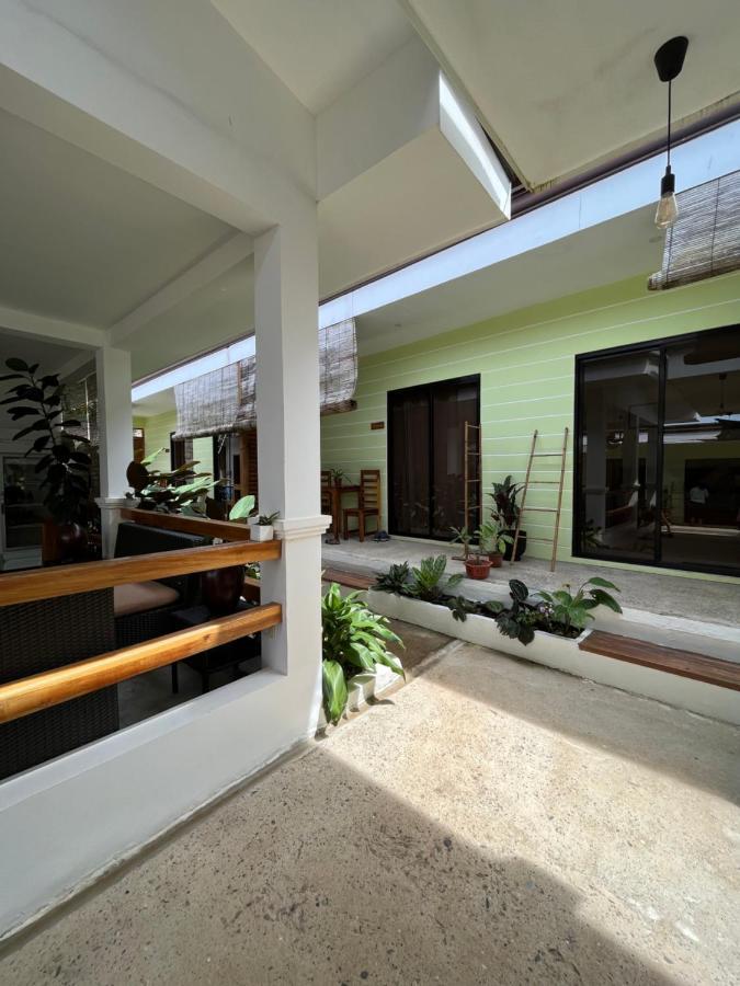 Hutch Lodging House El Nido Exterior foto